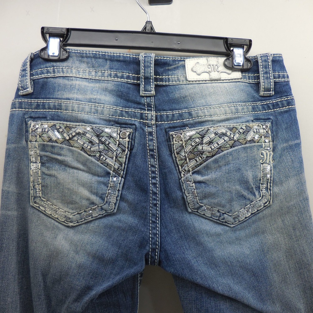 Miss Me Mid‎ Rise Capri Jeans 27 Embellished Sequin Pocket MP7834P Blue Denim